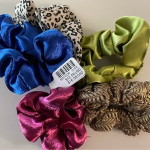 NWT Urban Outfitters Scrunchies 5 Pack